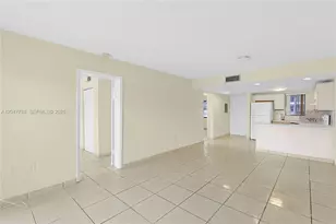 5580 W 26th Ct, Hialeah, FL 33016 - Photo 18