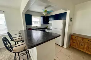 31 Windsor B, West Palm Beach, FL 33417 - Photo 4