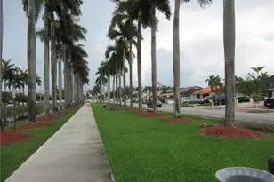 11530 NW 87th Ct, Hialeah Gardens, FL 33018 - Photo 2