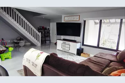 [Address not provided], Miami, FL 33186 - Photo 4