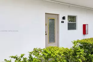 4700 NW 35th St, Lauderdale Lakes, FL 33319 - Photo 14