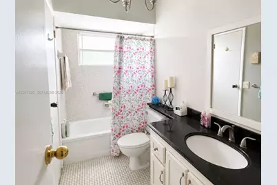 4700 NW 35th St #411, Lauderdale Lakes, FL 33319 - Photo 8