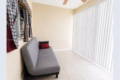4700 NW 35th St #411, Lauderdale Lakes, FL 33319 - Photo 6