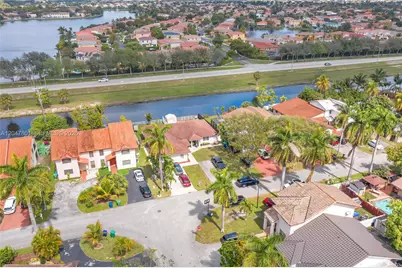 7565 N Augusta Dr #7567, Hialeah, FL 33015 - Photo 16