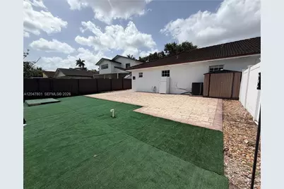 7565 N Augusta Dr #7567, Hialeah, FL 33015 - Photo 14