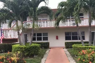 2 Coventry A, West Palm Beach, FL 33417 - Photo 1