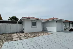 18254 SW 143rd Pl, Miami, FL 33177 - Photo 2