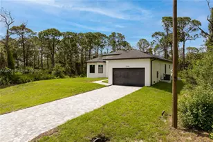 12086 Chamberlain Blvd, Port Charlotte, FL 33953 - Photo 2