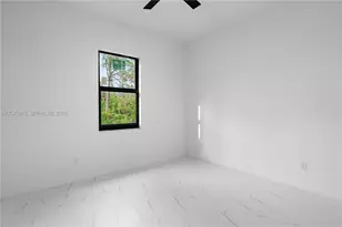 12086 Chamberlain Blvd, Port Charlotte, FL 33953 - Photo 26
