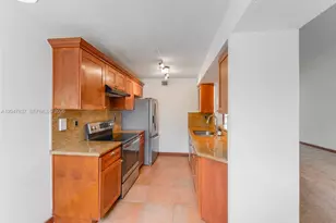 4990 NW 97th Pl, Doral, FL 33178 - Photo 10
