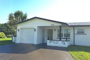 4404 NW 46th Way, Tamarac, FL 33319 - Photo 2