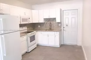 2194 NW 18th Terrace, Miami, FL 33125 - Photo 2