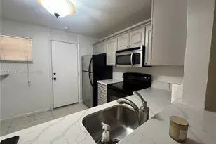 403 NW 68th Ave, Plantation, FL 33317 - Photo 22
