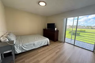 9101 Sunrise Lakes Blvd, Sunrise, FL 33322 - Photo 32