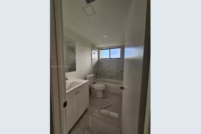 461 Ives Dairy Rd #406-2, Miami, FL 33179 - Photo 14