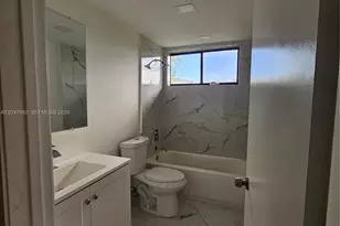 461 Ives Dairy Rd, Miami, FL 33179 - Photo 14