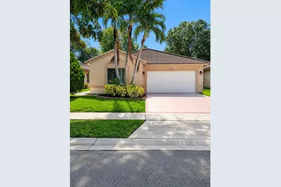 1713 NW 208th Ter #1713, Pembroke Pines, FL 33029 - Photo 1