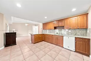 15059 SW 33rd Terrace, Miami, FL 33185 - Photo 10