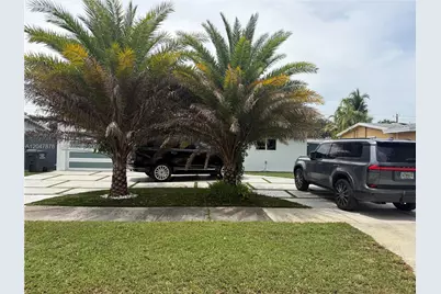 7525 Roosevelt St, Hollywood, FL 33024 - Photo 1