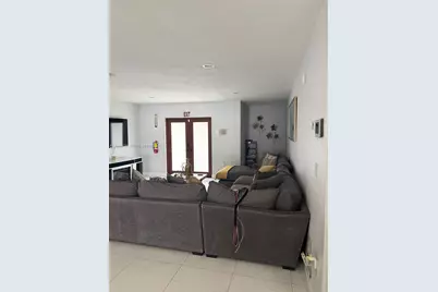7525 Roosevelt St, Hollywood, FL 33024 - Photo 6