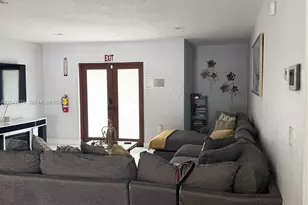 7525 Roosevelt St, Hollywood, FL 33024 - Photo 6