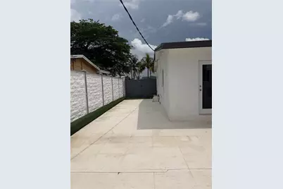 7525 Roosevelt St, Hollywood, FL 33024 - Photo 36
