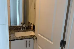 7525 Roosevelt St, Hollywood, FL 33024 - Photo 18