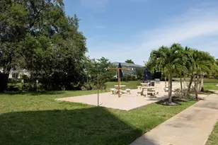 3575 Brokenwoods Dr, Coral Springs, FL 33065 - Photo 28