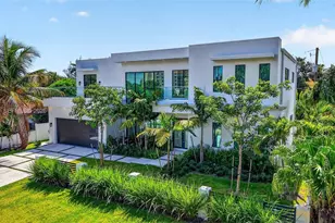 2015 NE 4th Ave, Wilton Manors, FL 33305 - Photo 2