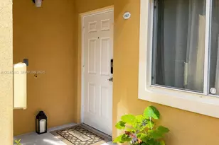 7830 NW 6th St, Pembroke Pines, FL 33024 - Photo 2