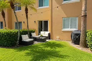 7830 NW 6th St, Pembroke Pines, FL 33024 - Photo 14