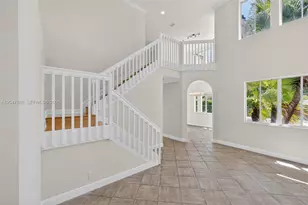 1115 Camellia Cir, Weston, FL 33326 - Photo 4