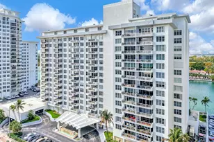 5700 Collins Ave, Miami Beach, FL 33140 - Photo 8