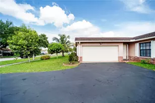 10815 NW 26th St, Sunrise, FL 33322 - Photo 4