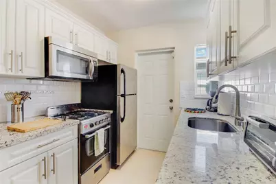 518 SW 7th Ave #520, Miami, FL 33130 - Photo 1