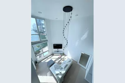 300 S Biscayne Blvd #L-814, Miami, FL 33131 - Photo 12