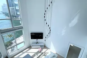 300 S Biscayne Blvd, Miami, FL 33131 - Photo 12