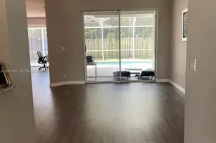 10644 Edinburgh St, Cooper City, FL 33026 - Photo 2