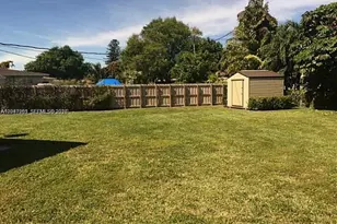5819 NW 37th St, Virginia Gardens, FL 33166 - Photo 4