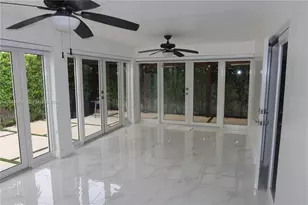 4401 SW 102nd Pl, Miami, FL 33165 - Photo 16