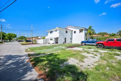 5800 SW 20th St, Miami, FL 33155 - Photo 2