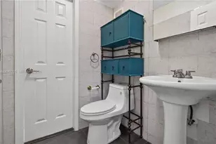 6070 W 18th Ave, Hialeah, FL 33012 - Photo 22