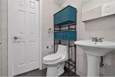 6070 W 18th Ave #209, Hialeah, FL 33012 - Photo 18