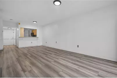 6070 W 18th Ave #209, Hialeah, FL 33012 - Photo 8