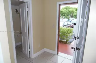 1501 NE 191st St, Miami, FL 33179 - Photo 4
