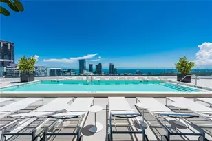 55 SW 9th St, Miami, FL 33130 - Photo 20