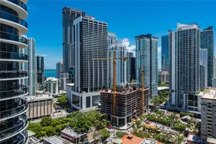 55 SW 9th St, Miami, FL 33130 - Photo 12
