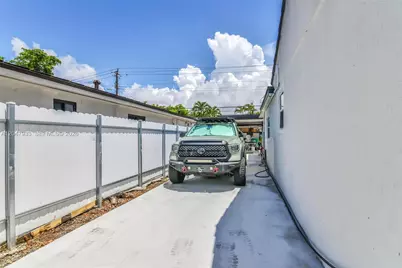 6575 SW 39th Ter, Miami, FL 33155 - Photo 12