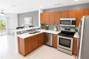 3092 SW 129th Terrace, Miramar, FL 33027 - Photo 2