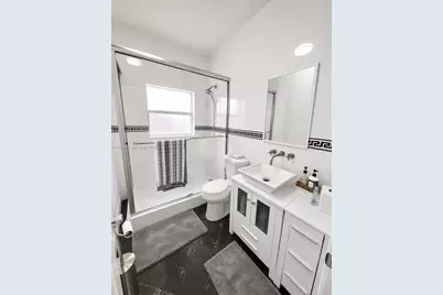 11264 NW 58th Ter, Doral, FL 33178 - Photo 10